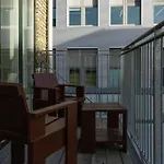 Brik 公寓式酒店 4*