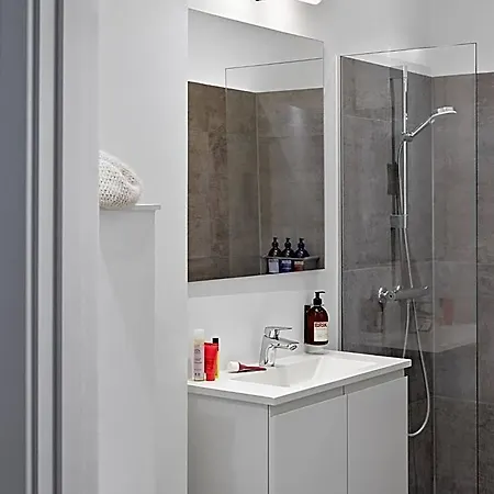 Aparthotel Brik 4*