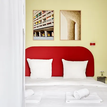 Brik Aparthotel
